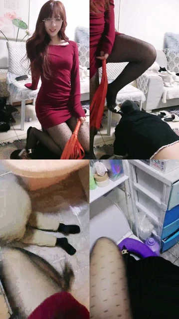 【宝儿】黑丝高跟踩头压马桶