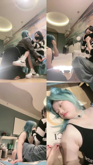 【桃幼幼】发骚闺蜜下跪做狗/袜子塞嘴