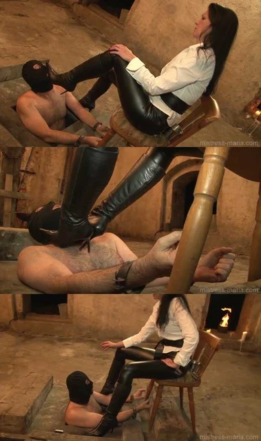 【欧美女王】Mistress Maria气质 锁住半个身强迫舔长靴，吃烟灰 踩手 喉咙