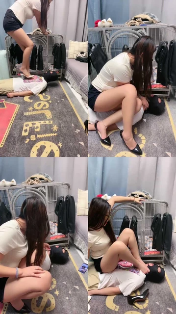 【伊兮夫妻】高跟踩踏/脚插嘴/手捂窒息
