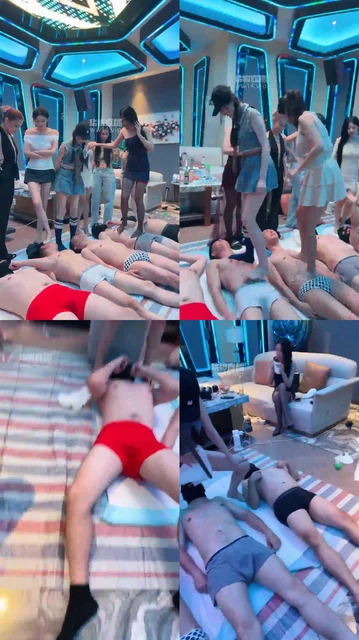 【冰月】和国际友人KTV使用厕所