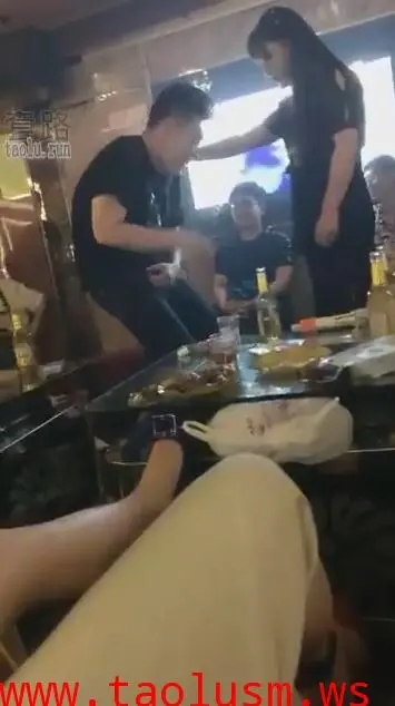 【美丝大人】ktv群调提档各种调踩ji