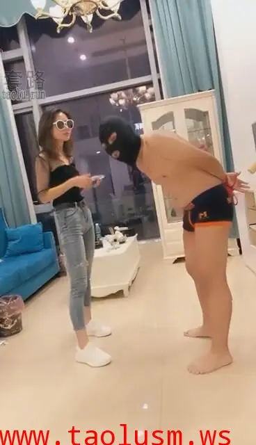 【莫妮卡卡dom】纯重度踢dang