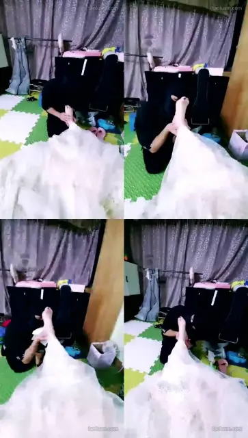 【Lisa宝宝】短视屏舔脚（官方已删）