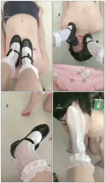 【兔粉粉女皇】忍不住想舔，清理鞋底