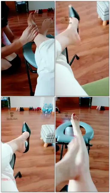 【灵犀女ss】SHE虐乳舔脚