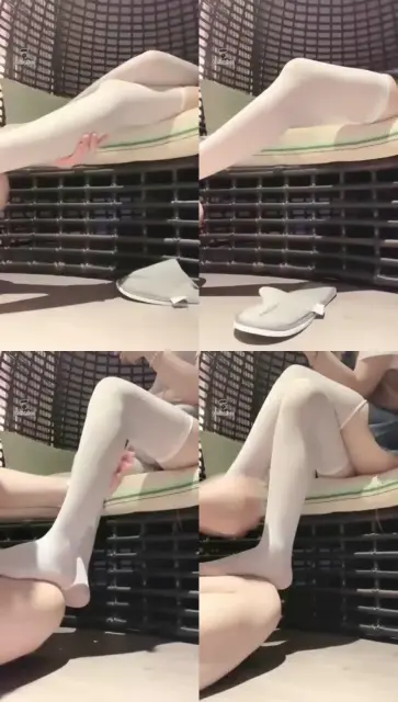 【芃芃大人】超可爱萝莉主伺候按脚，白丝哦