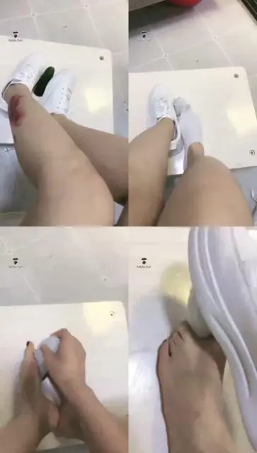 【浅夏S】第一视角玩狗鸡巴视角,白鞋,白袜，裸足诱惑