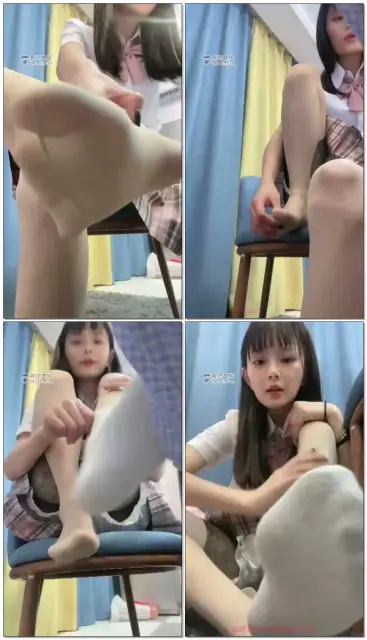 【阿月】第一视角脏袜底鞋底辱骂