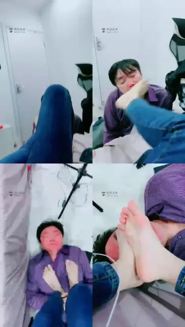 【悠悠S】踩狗聊天，当脚垫的命，脚真白