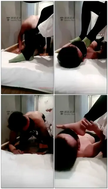 【雯雯S】绿棉袜尽情的踩踏
