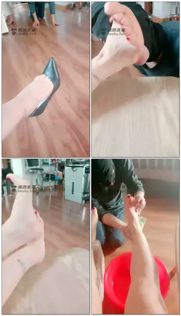 【灵犀女ss】舔脚洗脚插嘴玩脚下狗