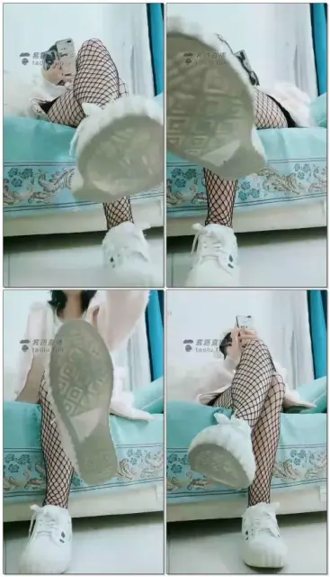 【静大大S】第一视角网袜鞋底，主人玩手机你来舔