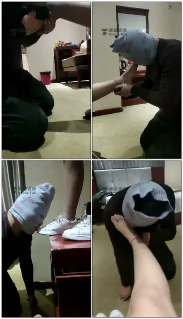 【女帝情侣S】贱狗舔干净女主两双鞋子