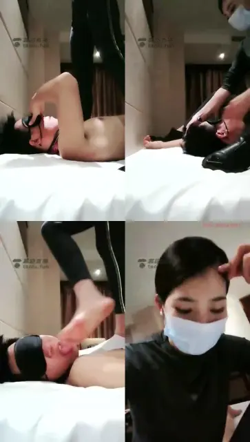 【多多S】全体重踩踏，深喉，耳光