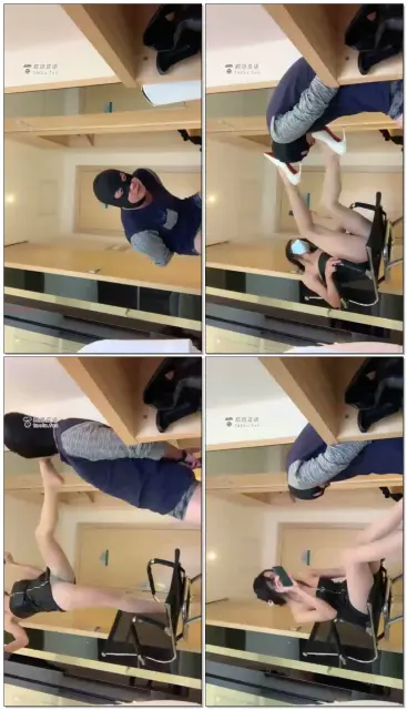 【苏老师S】原来你喜欢脚伸进喉咙里