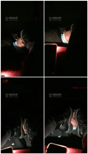 【魅儿S】电影院调狗，踩脚下舔鞋底