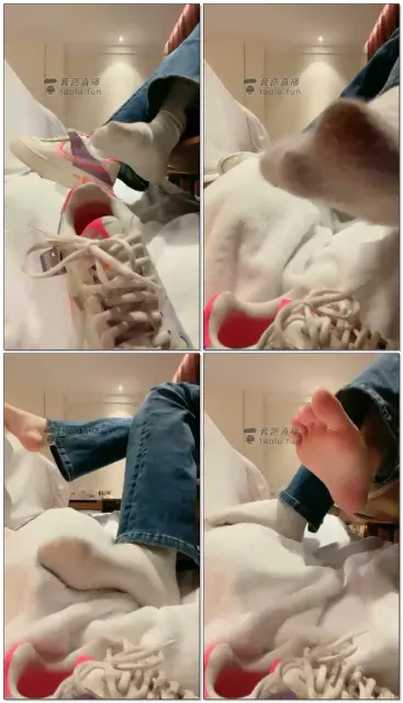 【绘子】脏棉袜脚裸足下的浴巾狗头