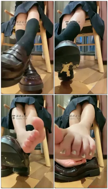 【绘子】小皮鞋黑棉袜后半段踩狗爪