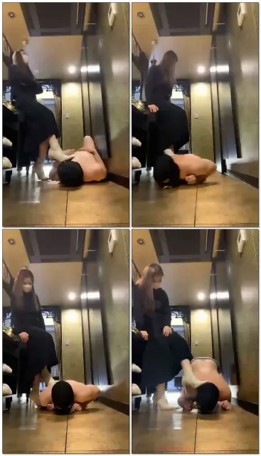 【Riko】舌头清理地板，踩头监督