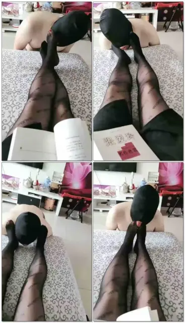 【心甜夫妻s】我看书，狗舔脚