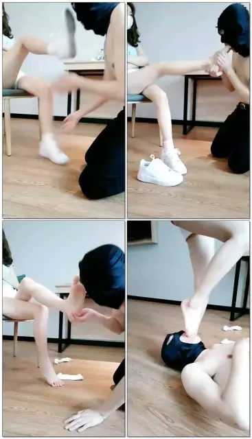 【晨希S】学生狗玩死他，运动鞋白袜，踩踏深喉