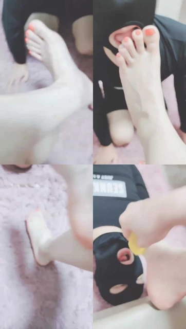【灵竹】狗舌头给主人护理脚，主人喂贱狗