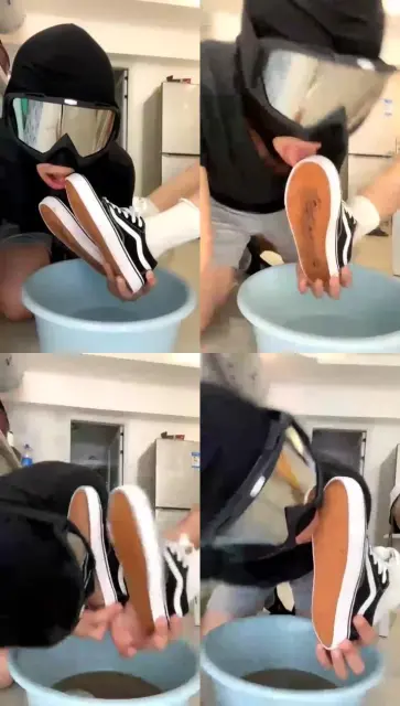 【云云酱】舔鞋喝脏水