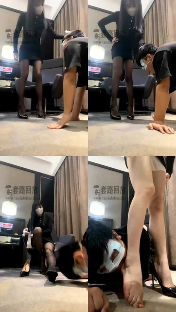 【阿月】调教同龄后妈发现儿子偷袜子