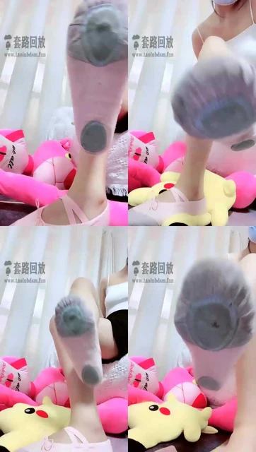 【乔乔S】第一视角喜欢舞蹈鞋的M变态跟踪狂红绿灯压榨