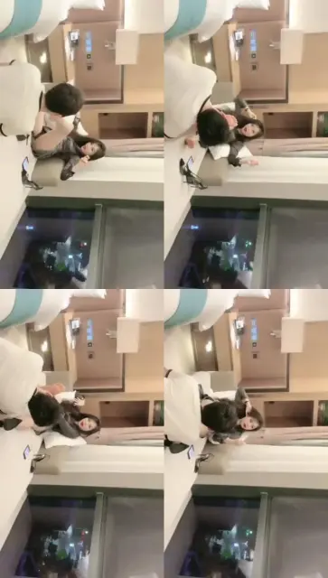 【歌迪丝】 调教舔脚狗 