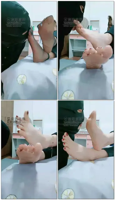 【BIBI团】家畜一边舔脚一边撸