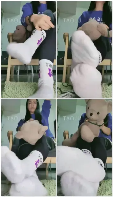 【小蚂蚁女王】第一视角红绿灯棉袜裸足炸废