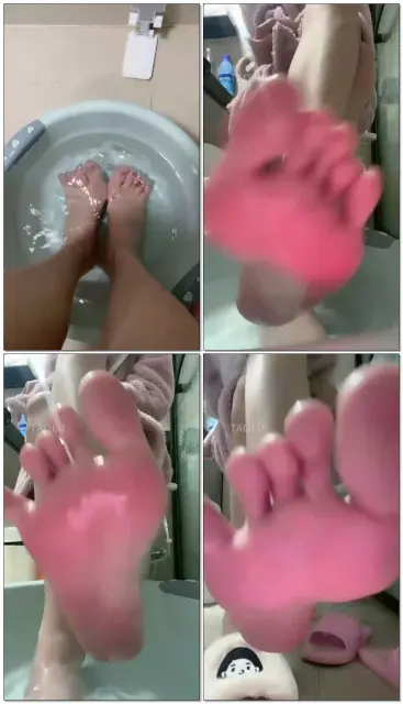 【草莓大大】伺候洗脚强迫贱狗喝洗脚水