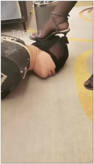 【s夏夏绳缚】双主骑马鞭打捆绑踩踏