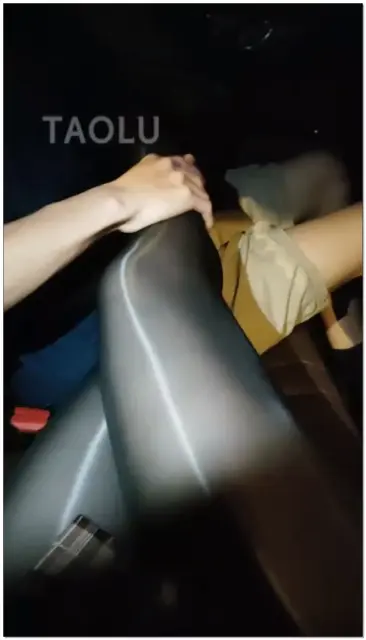 【木秋夜深了】车里玩闹一下去山上的路上