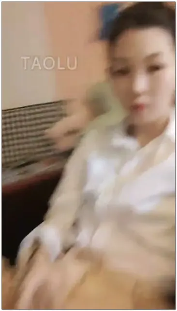 【马靴大大】长靴踩踏舔脚