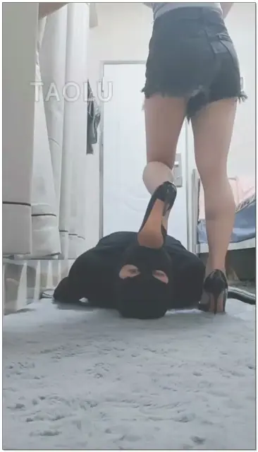 【灵竹S】白嫩嫩的脚，喜欢T