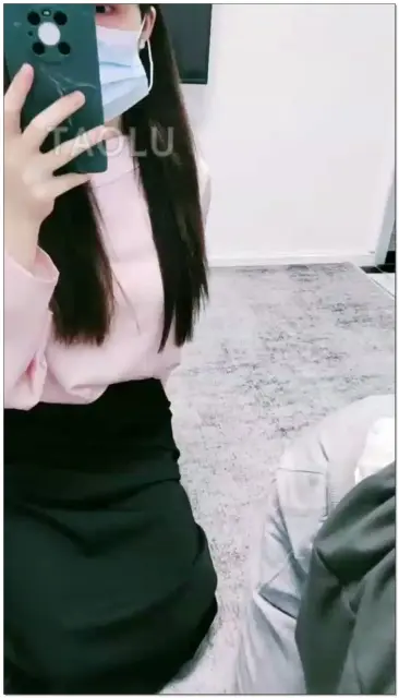 【清见S】调教两只女木舔脚