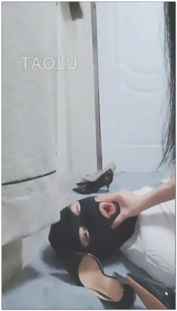 【灵竹S】丝袜脚深喉