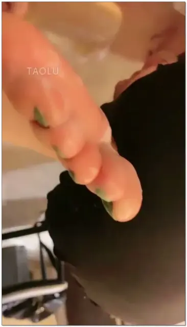 【C皇】舔脚深喉