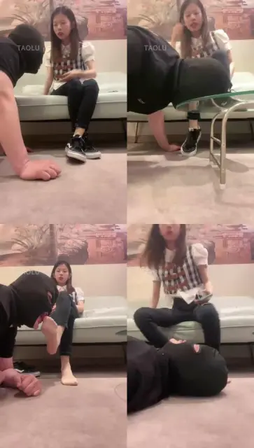 【楼木花椒】踩狗舌头手脚耳光闻舔肉丝裸足脚深喉x出血