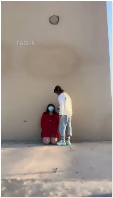 【御萝刑s】调母狗室外女奴运动风（一）