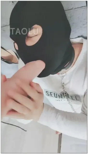 【灵竹】极致羞辱苟，裸足开发快递员