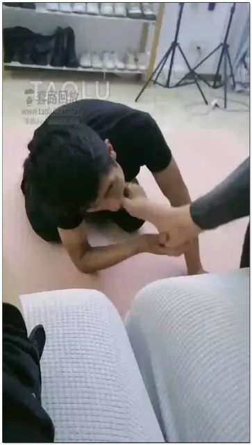 【傲柔】舔脚洗脚