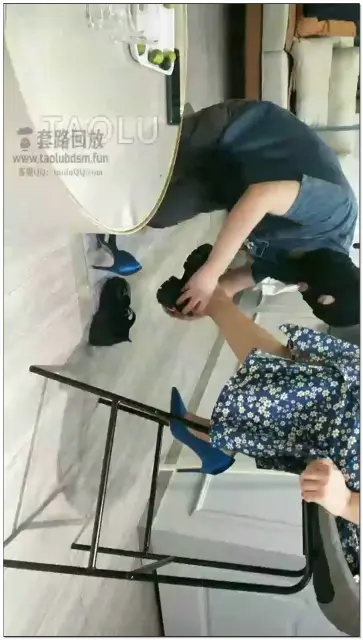 【YJ月玖儿】调教两条木的圈养狗（极品推荐）