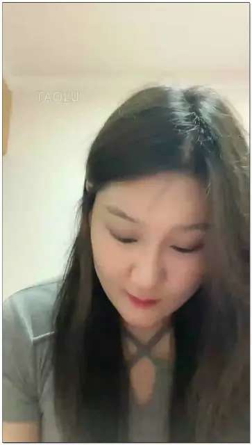 【安墨s】红绿灯两次，牛仔短裤做脸口水，牛仔裤做脸骑乘