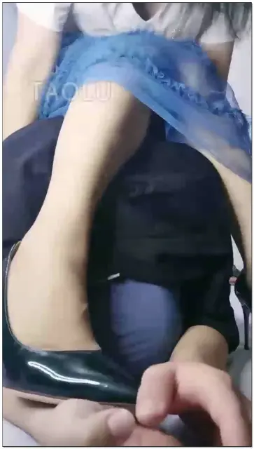 【紫钰大人】骑狗，踩脸踩手，舔脚