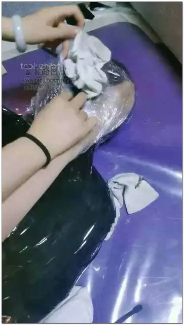 【叶子天津】强制堵嘴深度窒息吐奶后自产自食