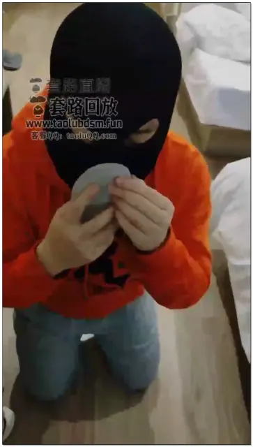 【辣吃多的辣妹s】调教除臭11天的鞋袜